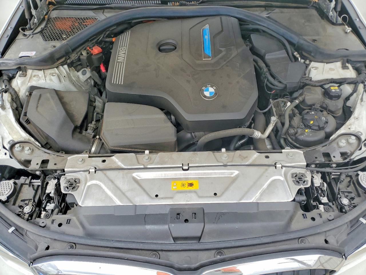 2021 BMW 330E - zdjęcie 11