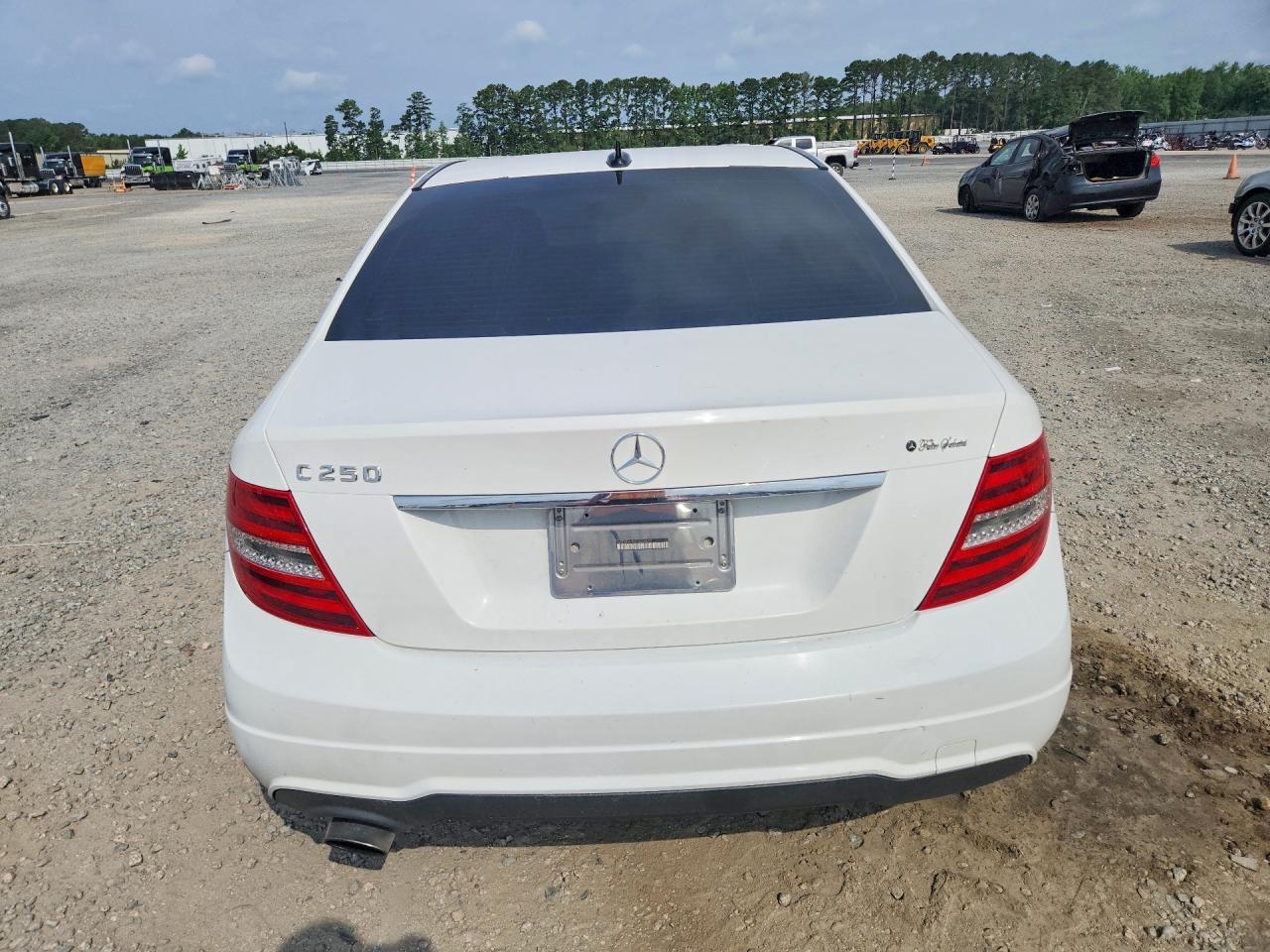 2013 Mercedes-Benz C 250 - zdjęcie 6
