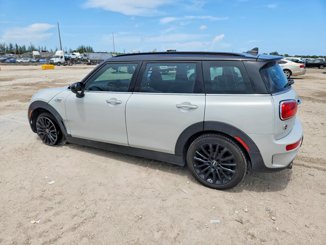 2018 Mini Cooper S Clubman - zdjęcie 2