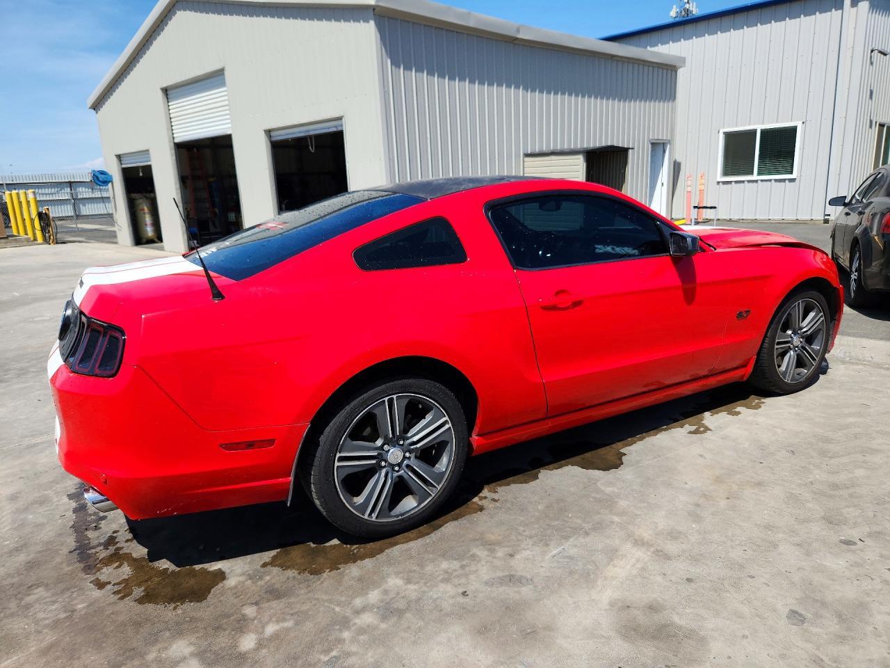 2013 Ford Mustang - zdjęcie 3