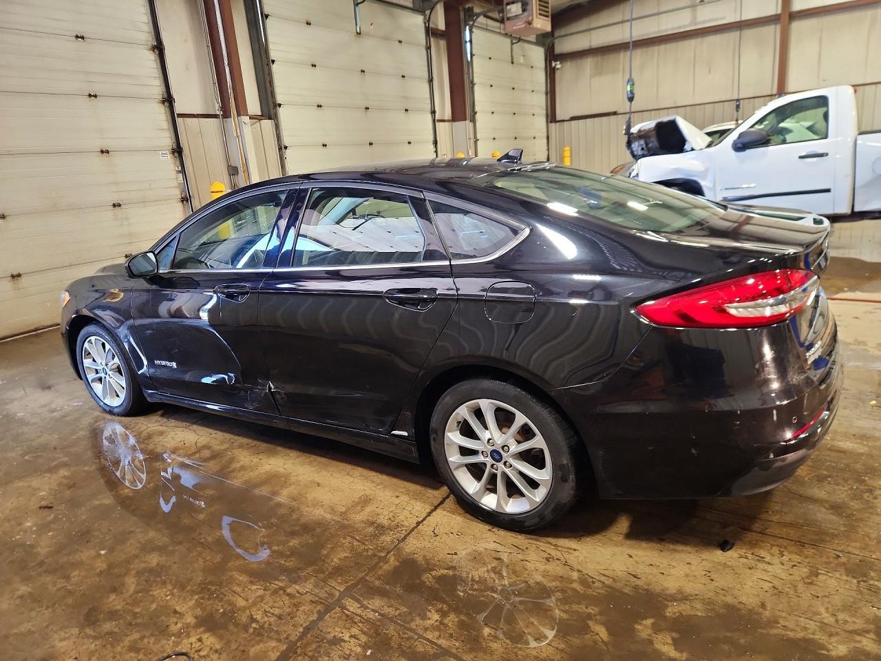 2019 Ford Fusion Se - zdjęcie 2