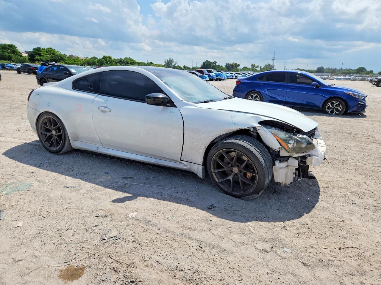 2014 Infiniti Q60 Coupe Base - zdjęcie 4