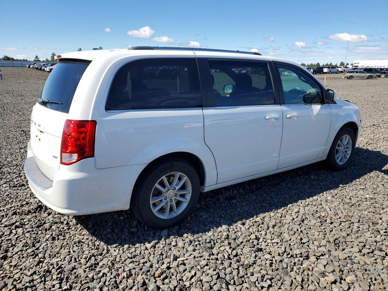 2020 Dodge Grand Caravan Sxt - zdjęcie 3