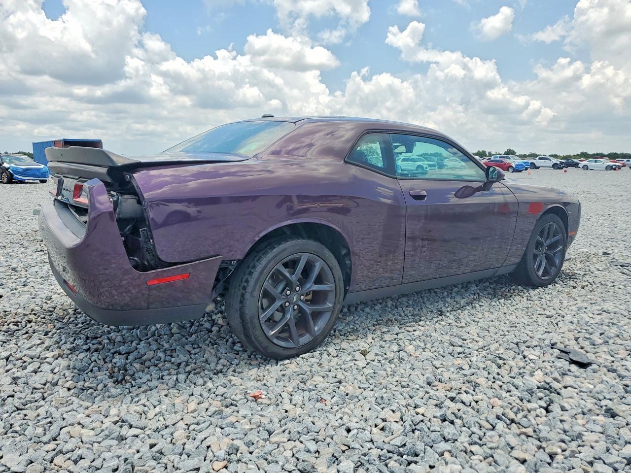 2021 Dodge Challenger Sxt - zdjęcie 3