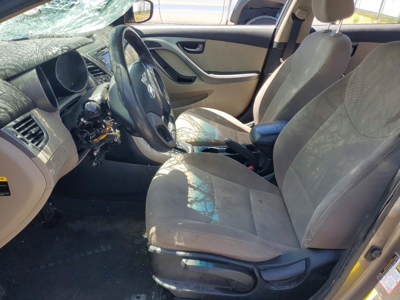 2016 Hyundai Elantra - zdjęcie 7