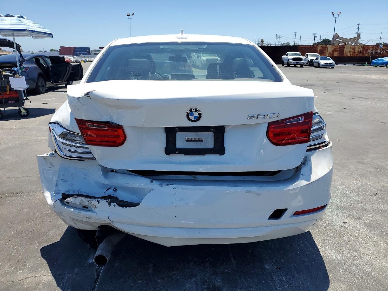 2015 BMW 320 I - zdjęcie 6