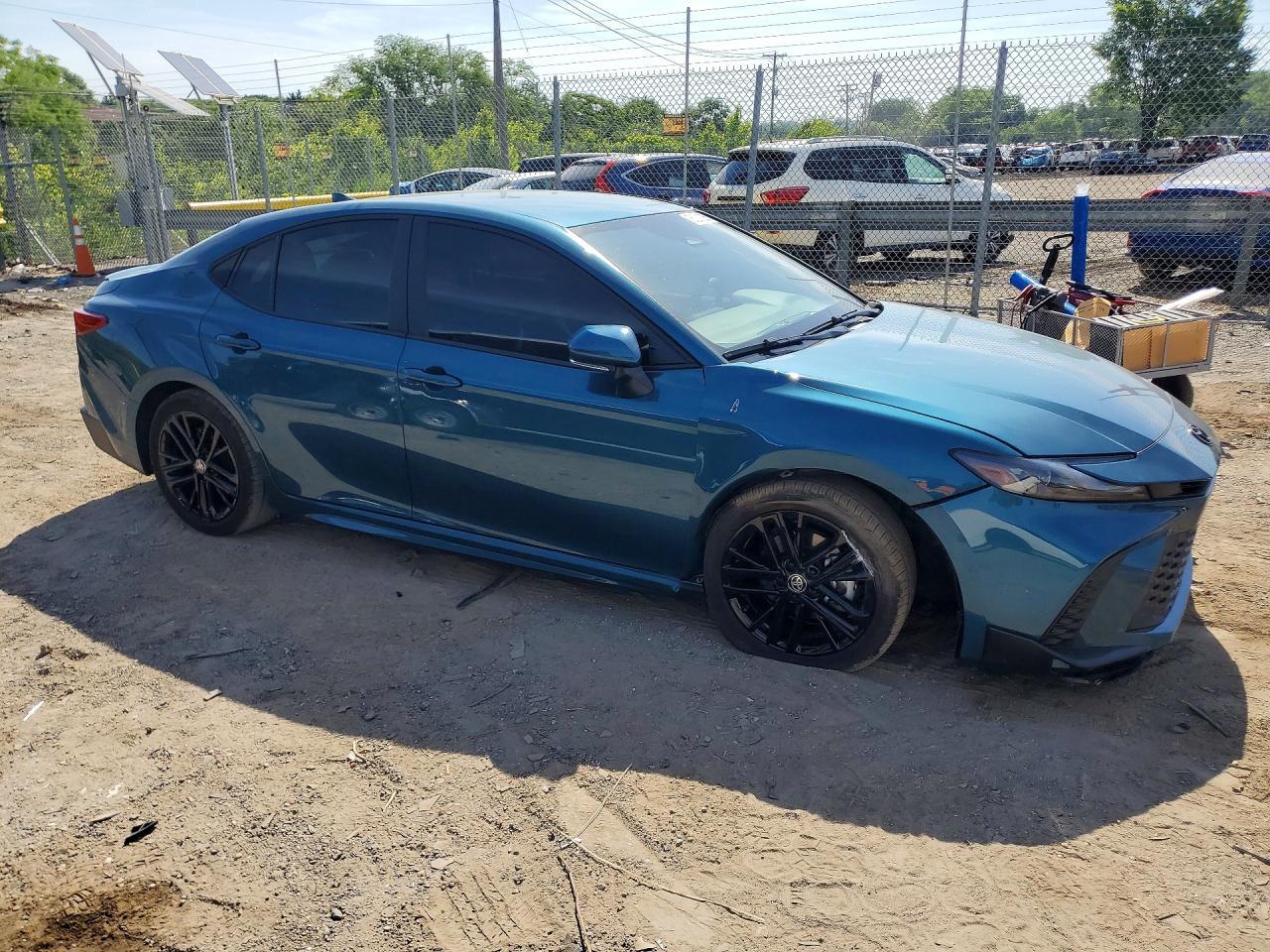 2026 Toyota Camry Se - zdjęcie 4