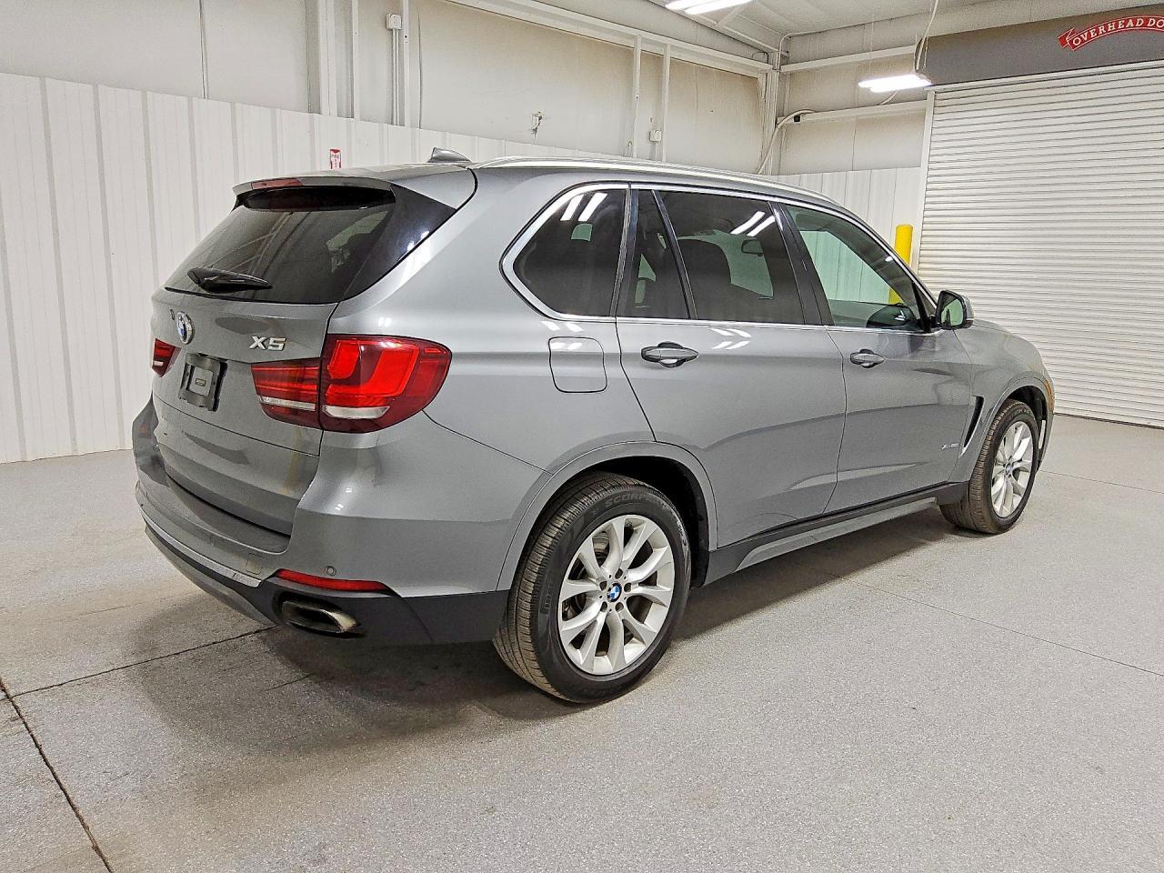 2015 BMW X5 xDrive50I - zdjęcie 3