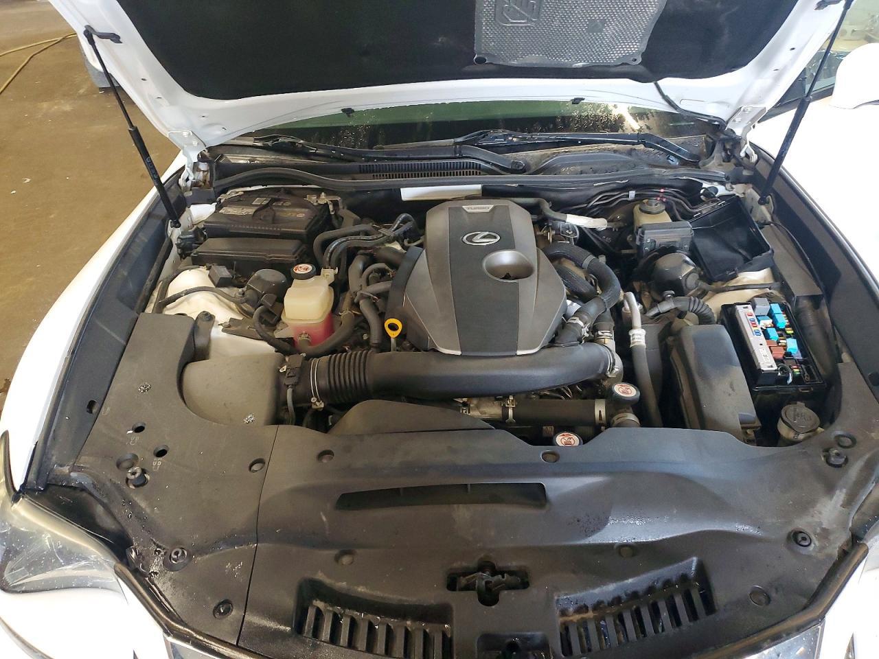 2017 Lexus Rc 200T - zdjęcie 11