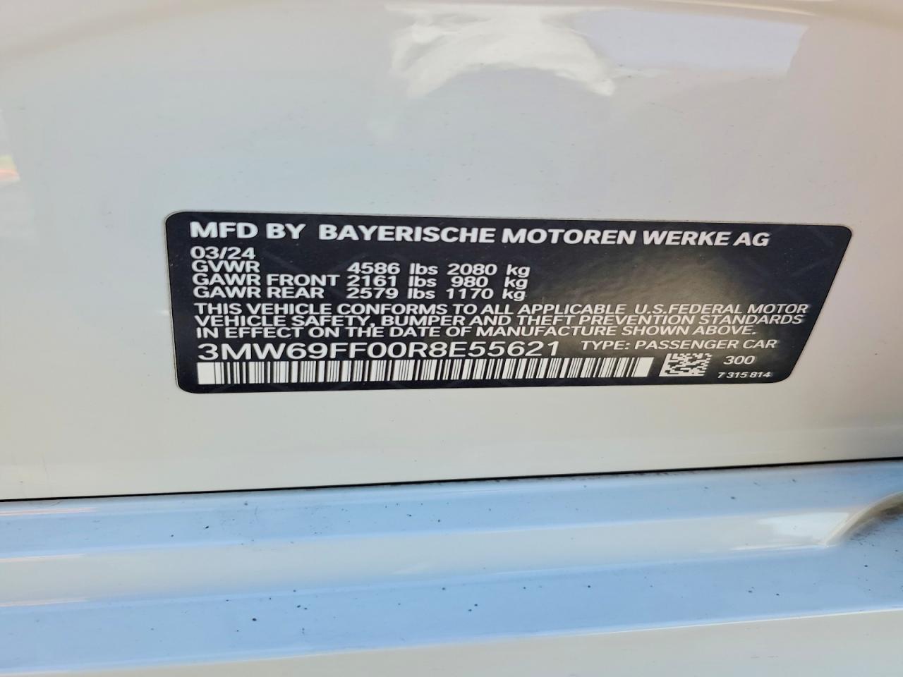 2024 BMW 330I - zdjęcie 13