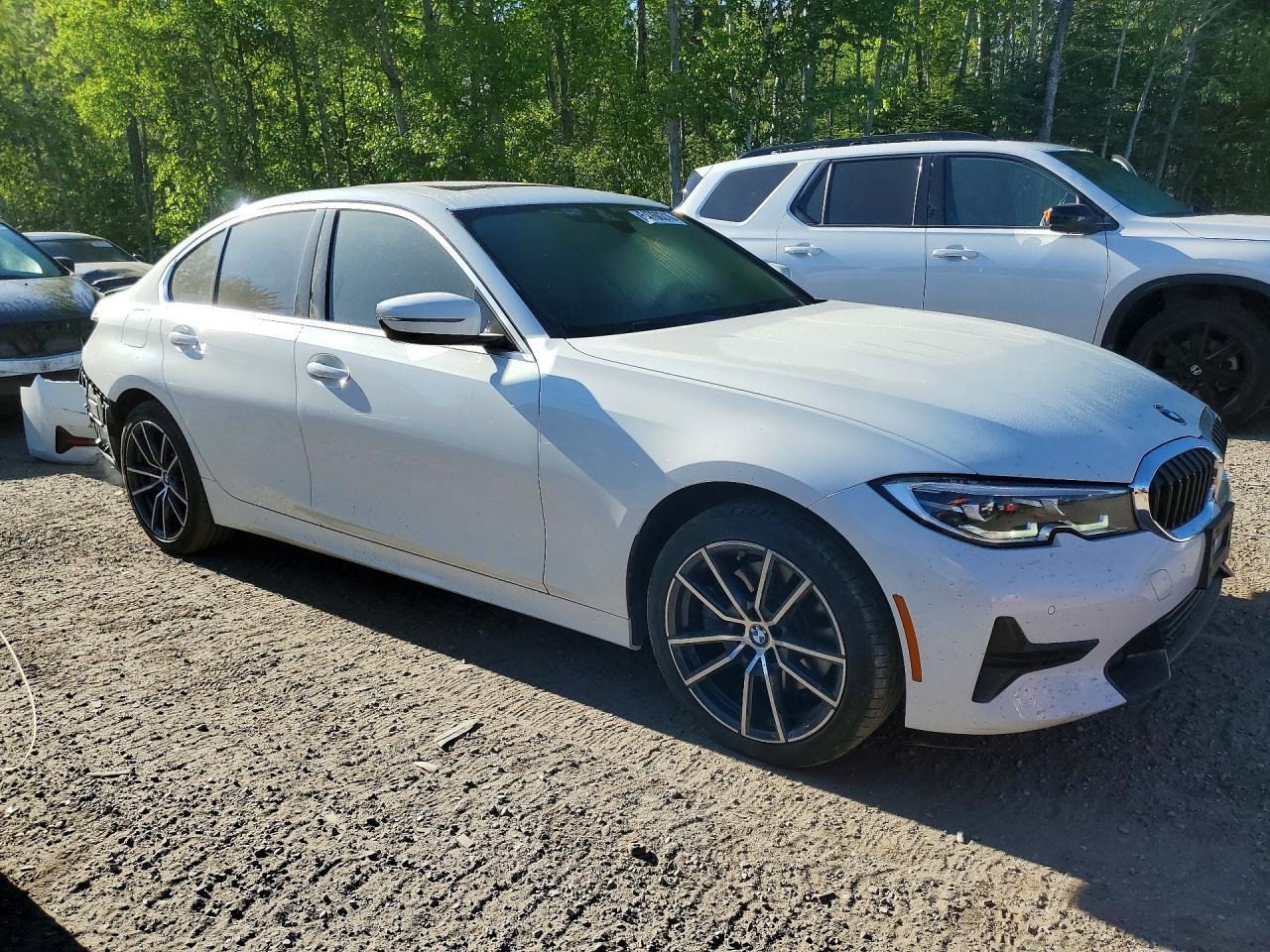 2020 BMW 330Xi - zdjęcie 4