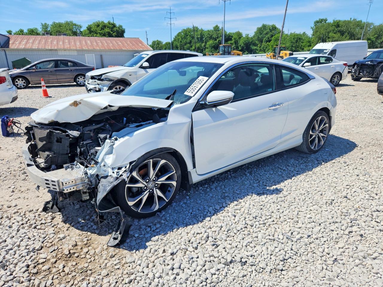 2019 Honda Civic Touring - zdjęcie główne