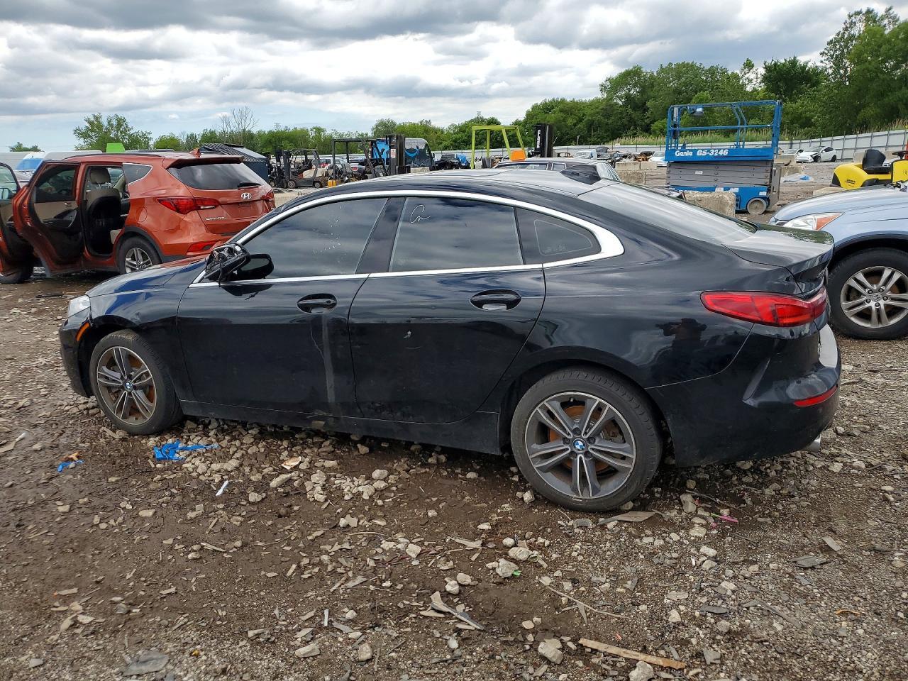 2021 BMW 228Xi - zdjęcie 2