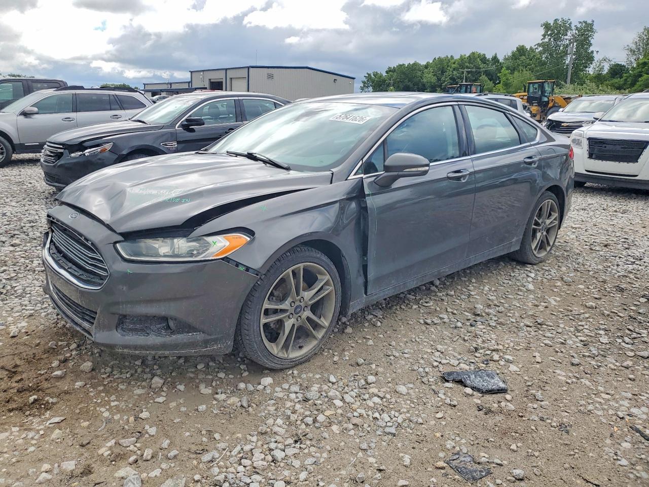 2015 Ford Fusion Titanium - zdjęcie główne