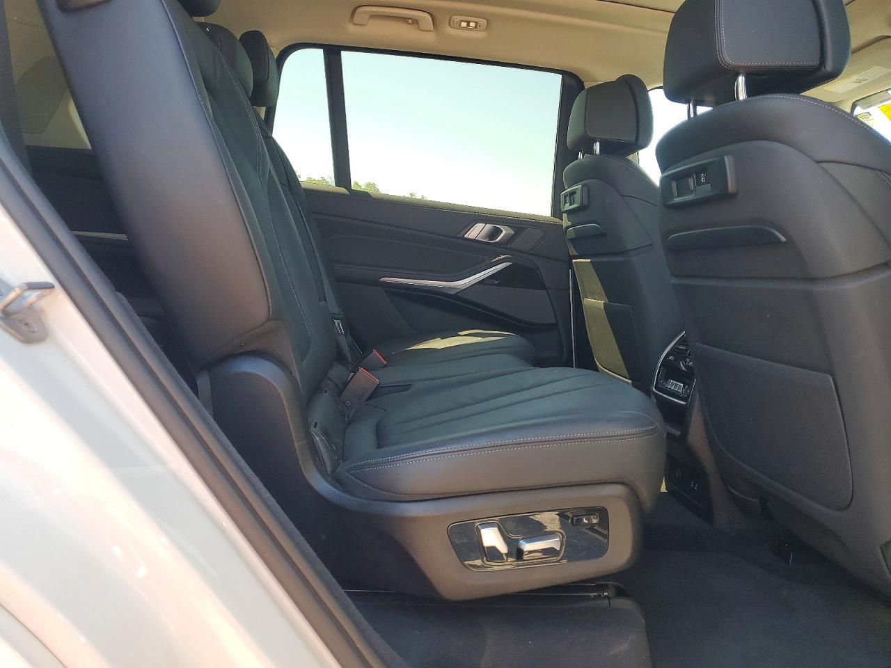 2019 BMW X7 xDrive50I - zdjęcie 11