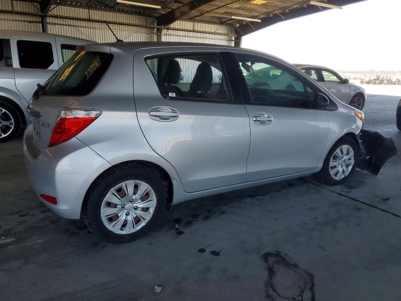 2014 Toyota Yaris - zdjęcie 3