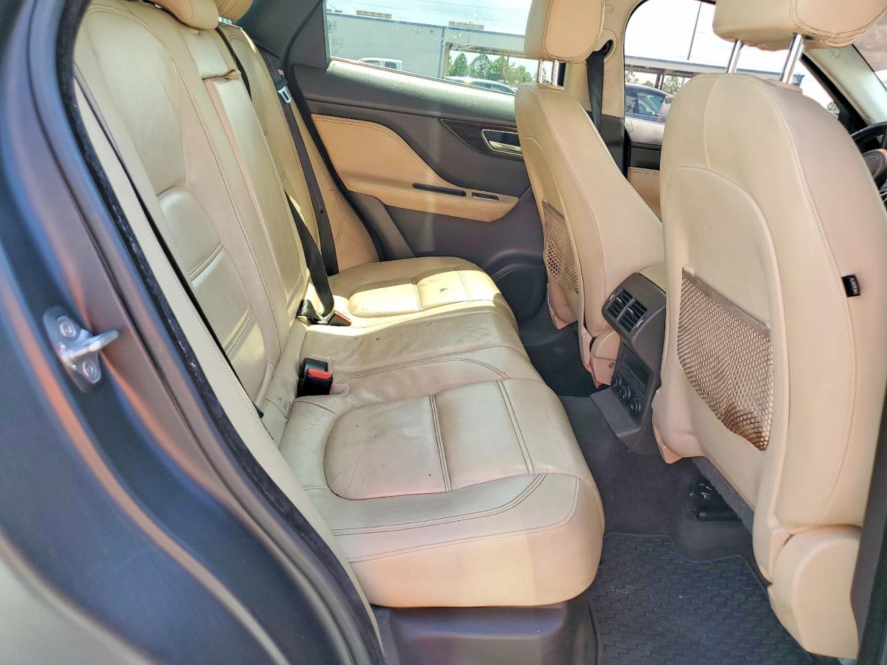 2018 Jaguar F-Pace Prestige - zdjęcie 11