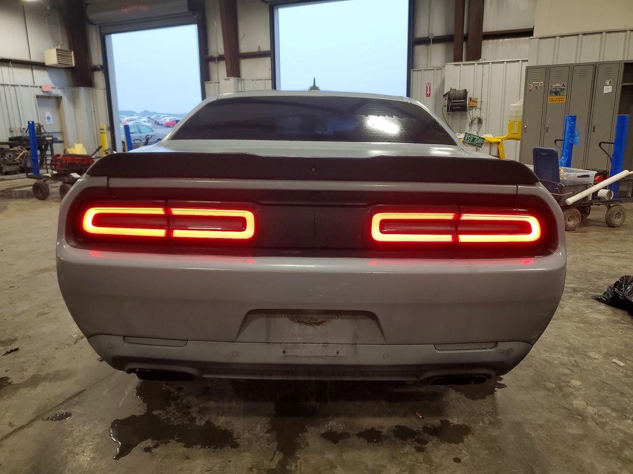 2019 Dodge Challenger R - zdjęcie 6
