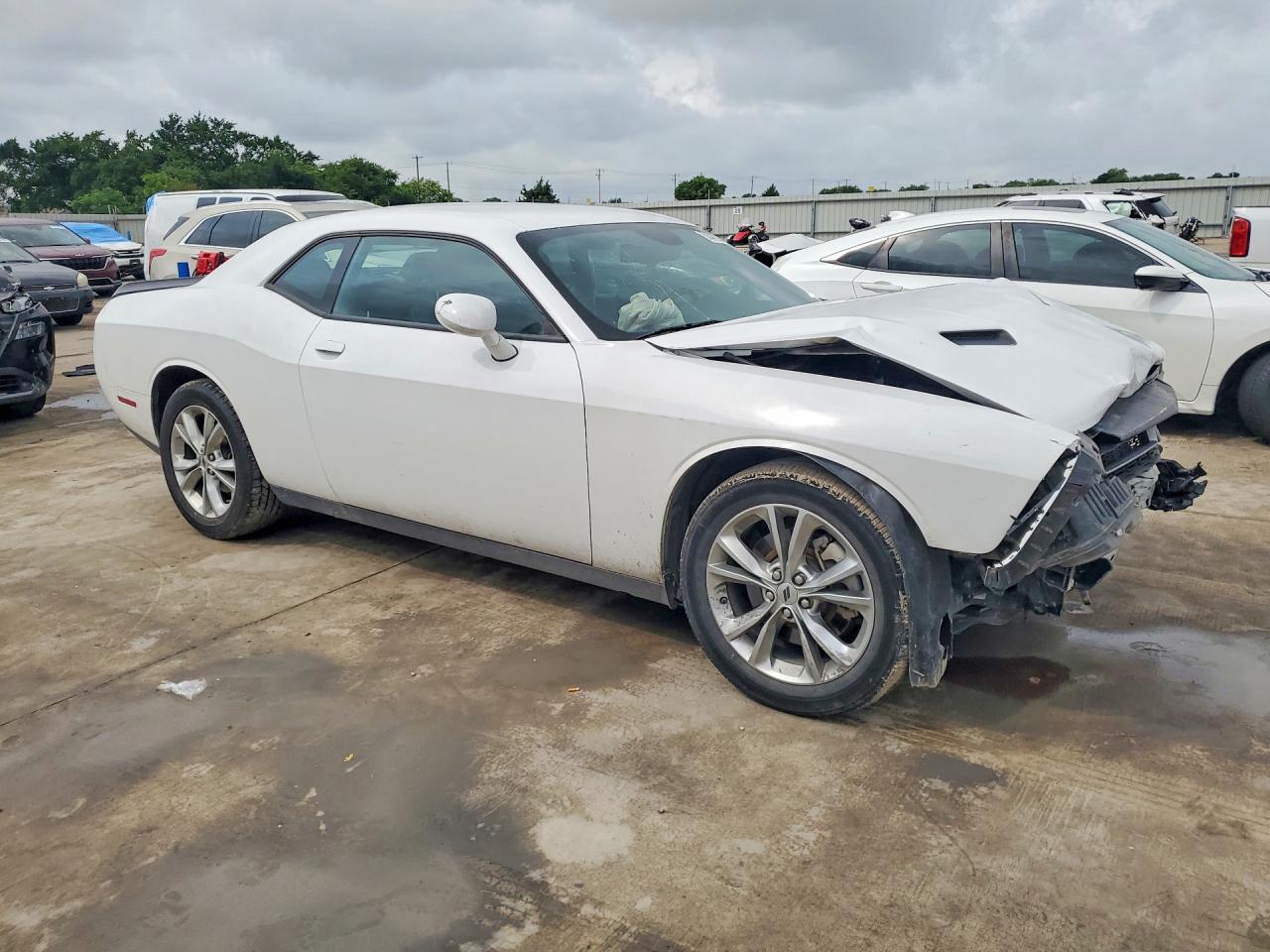2023 Dodge Challenger Sxt - zdjęcie 4