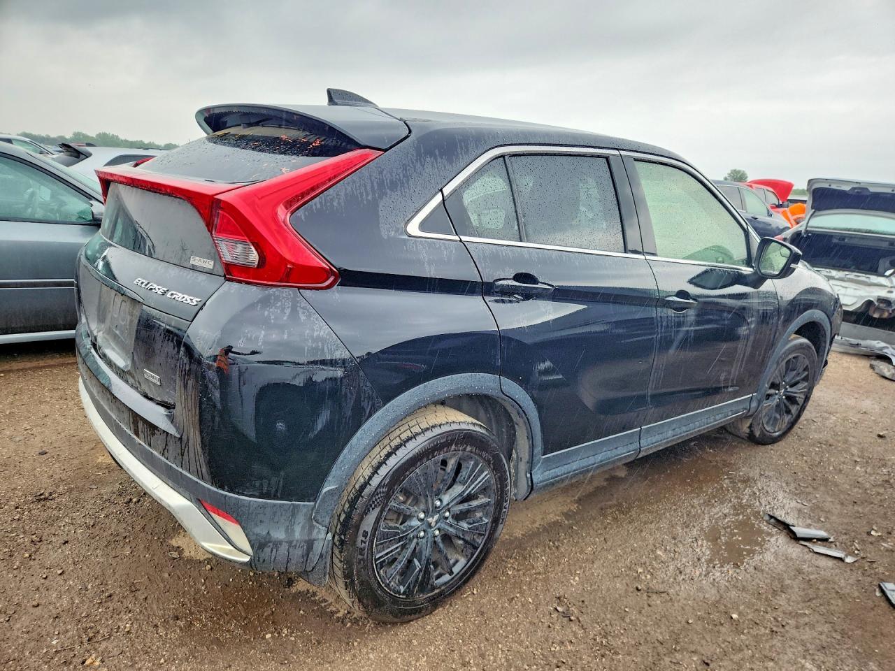 2018 Mitsubishi Eclipse Cross Le - zdjęcie 3