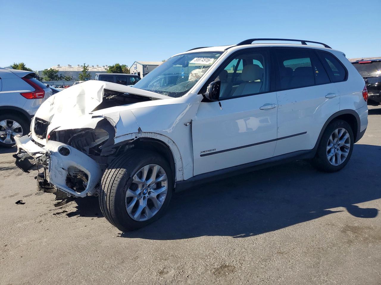 2013 BMW X5 xDrive35I - zdjęcie główne