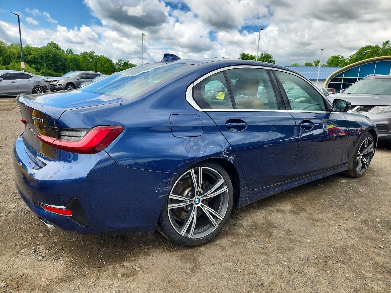 BMW Seria 3 - zdjęcie 3