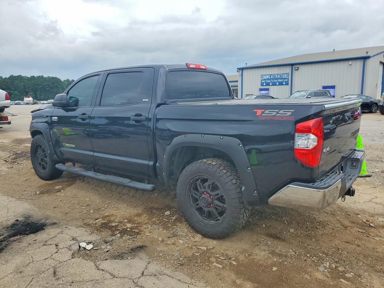 2015 Toyota Tundra Sr5 - zdjęcie 2