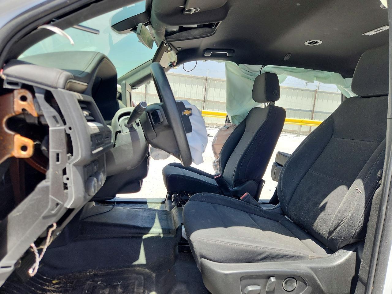 2021 Chevrolet Tahoe C1500 - zdjęcie 7