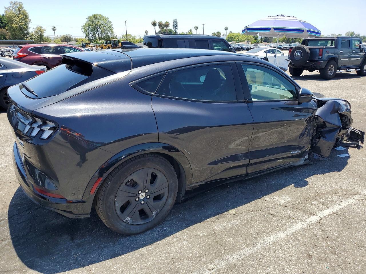 2021 Ford Mustang Mach-E California Route 1 - zdjęcie 3