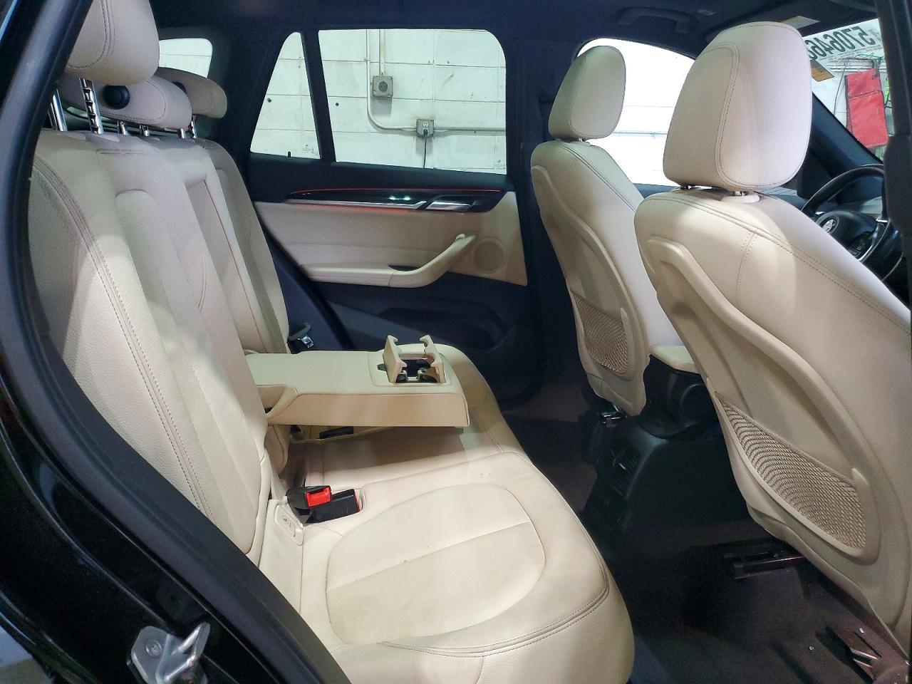 2017 BMW X1 xDrive28I - zdjęcie 11