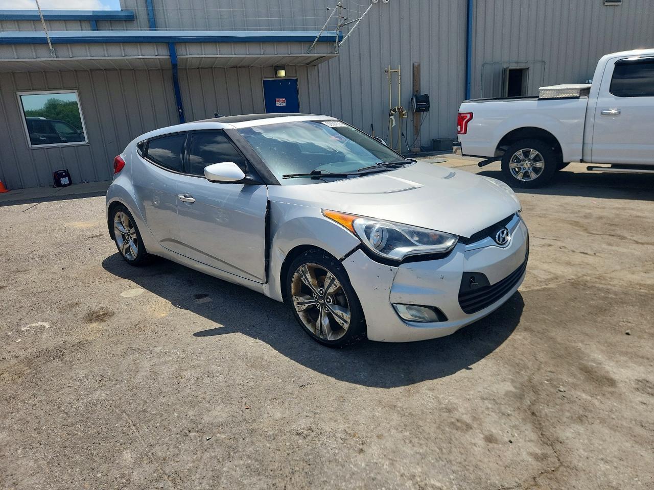 2013 Hyundai Veloster Base - zdjęcie 4