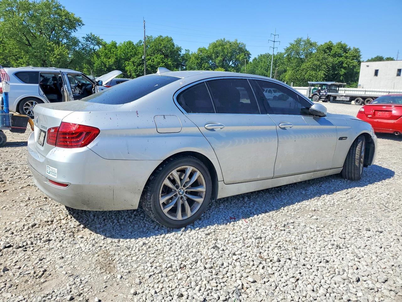 2016 BMW 528 Xi - zdjęcie 3