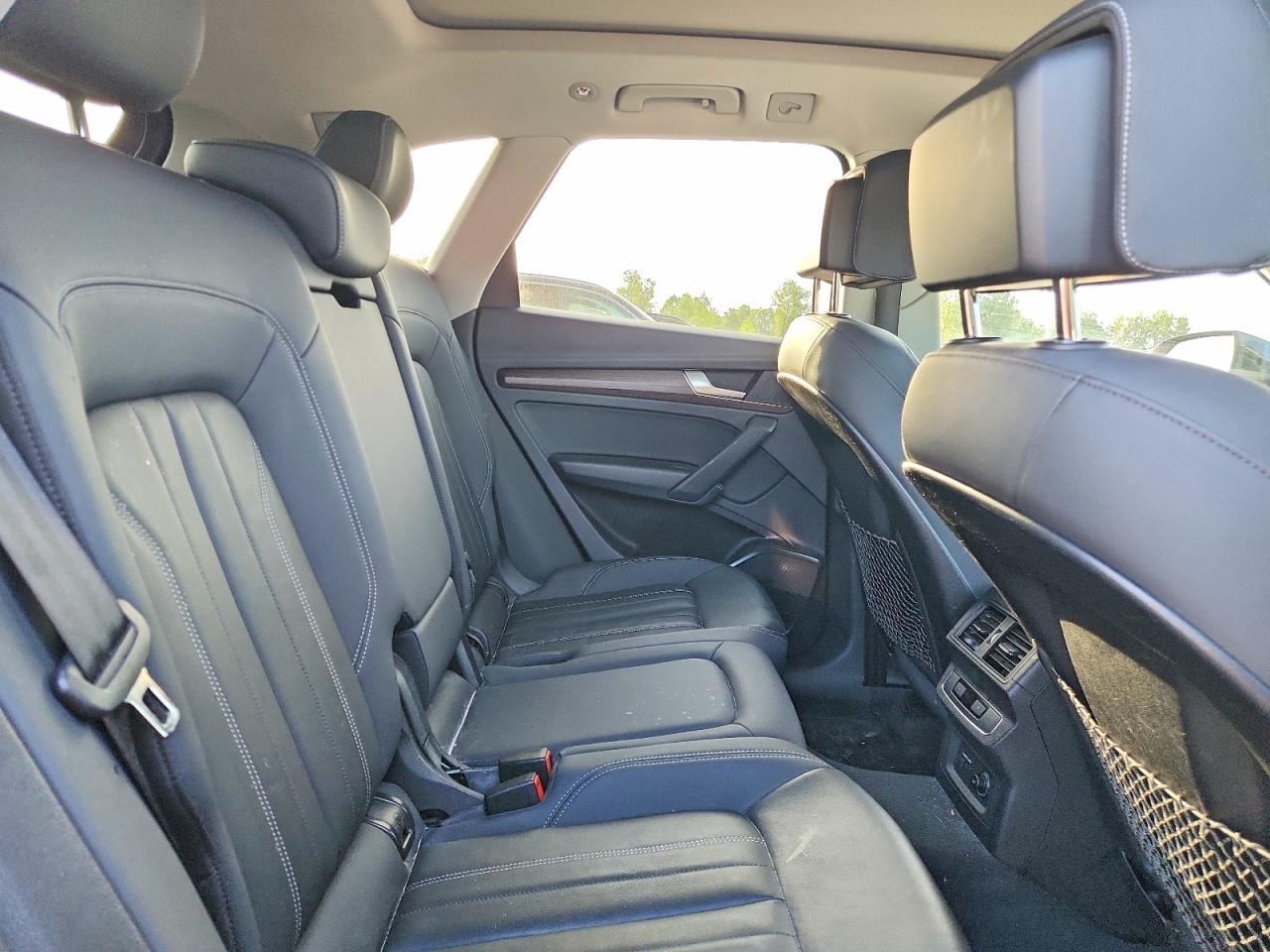 2021 Audi Q5 Premium - zdjęcie 11