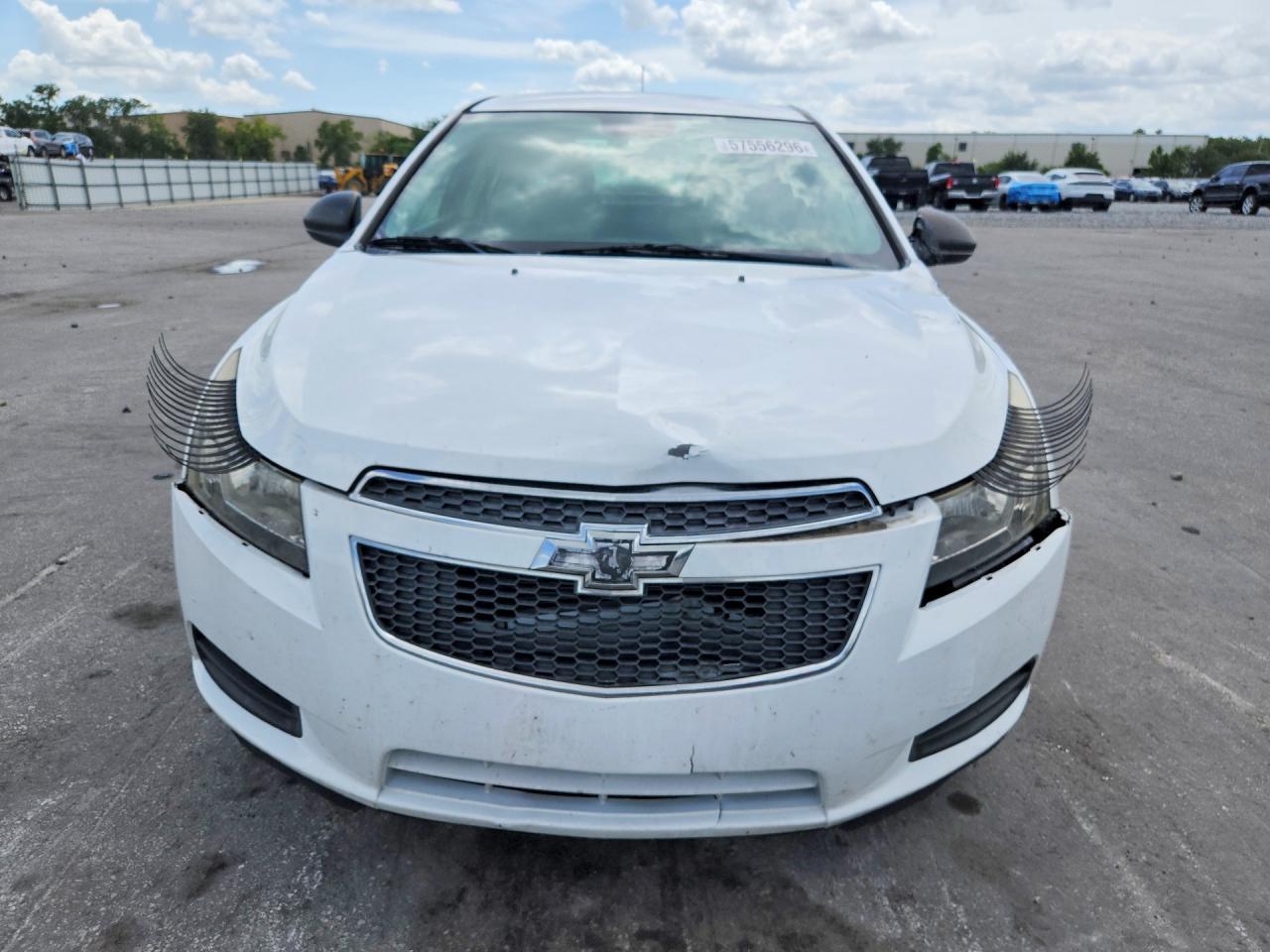 2014 Chevrolet Cruze Ls - zdjęcie 5