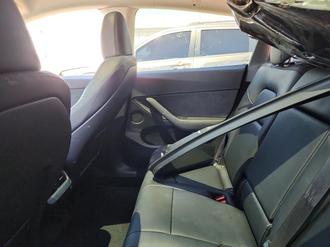 2023 Tesla Model Y - zdjęcie 12