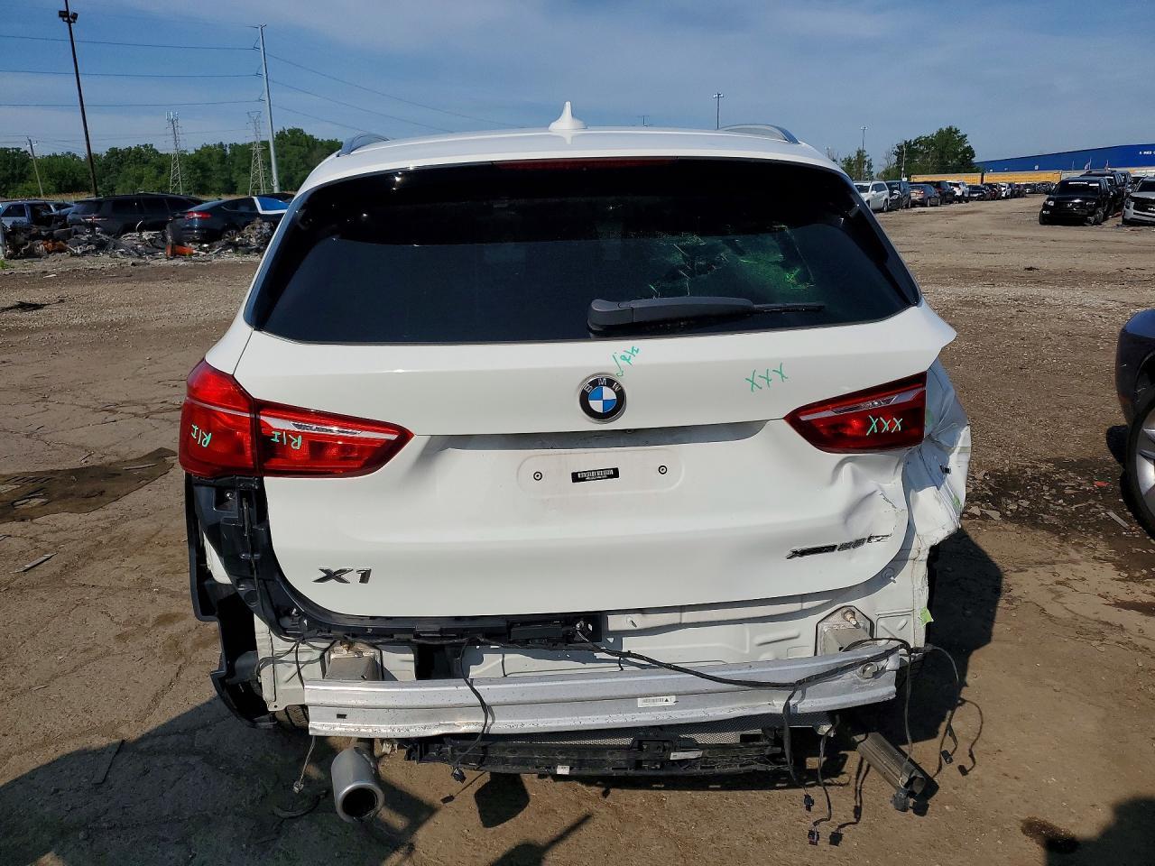 2021 BMW X1 xDrive28I - zdjęcie 6