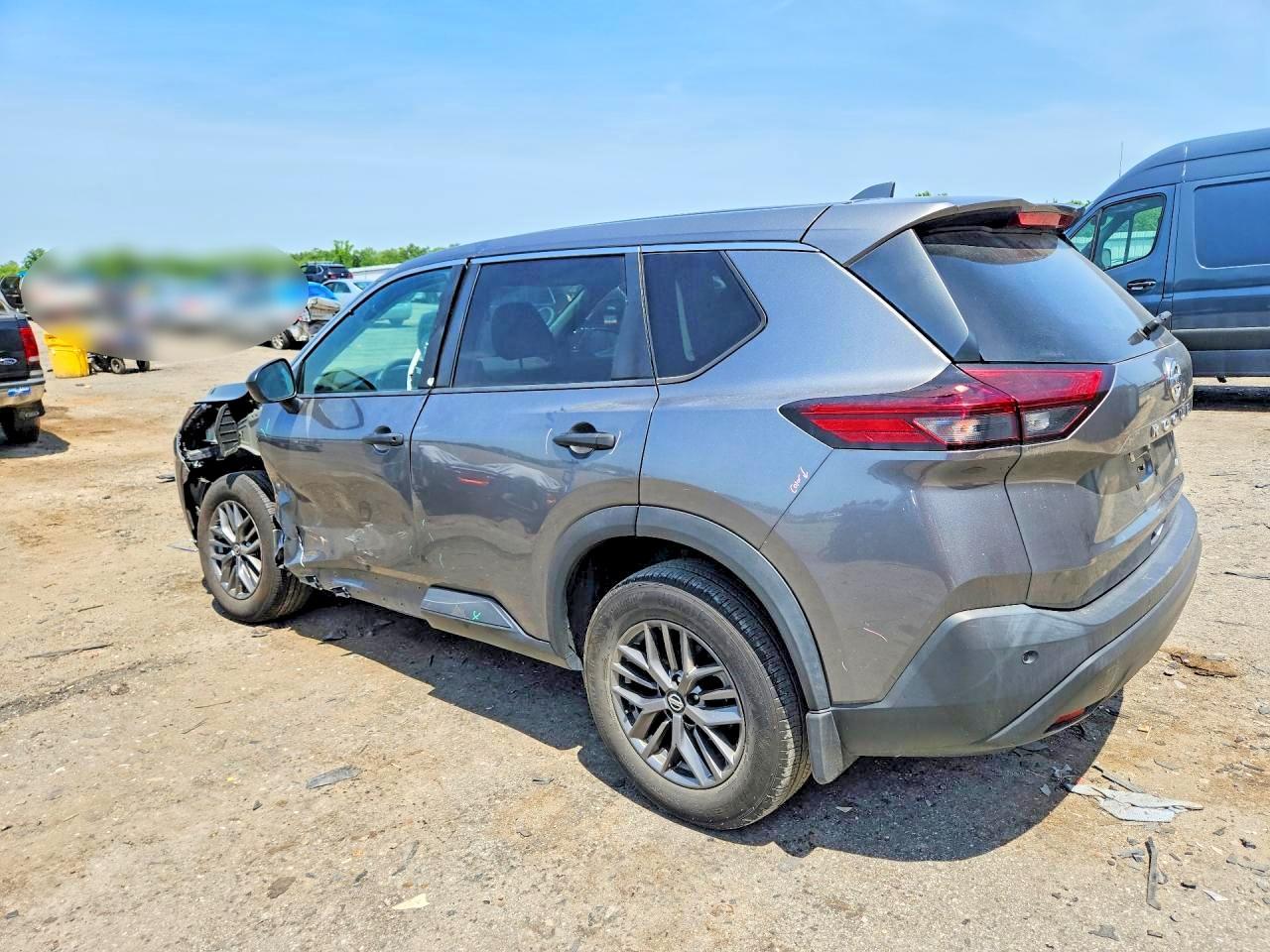 2021 Nissan Rogue S - zdjęcie 2