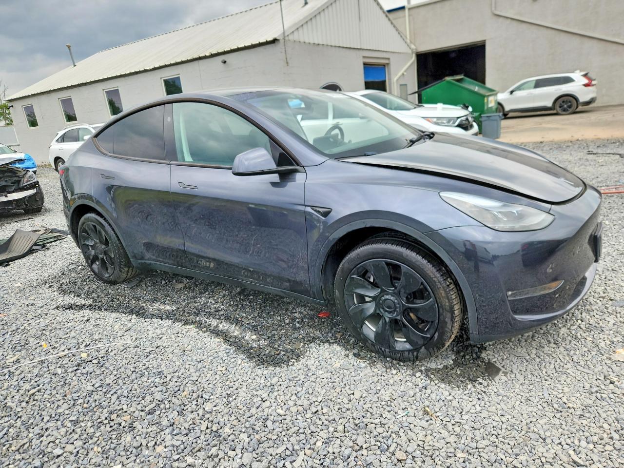 2024 Tesla Model Y - zdjęcie 4