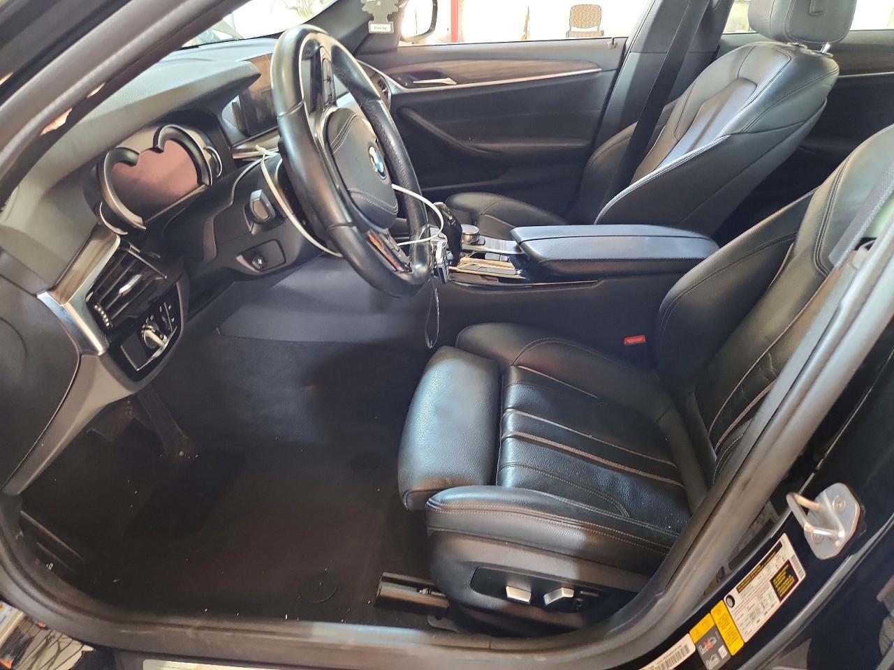 2019 BMW 530E - zdjęcie 7