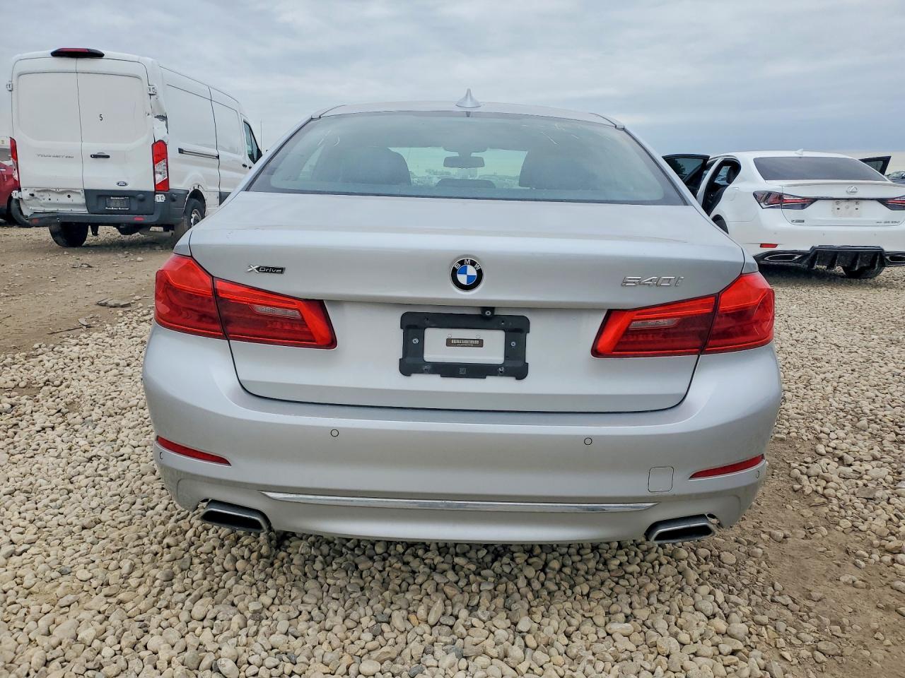 2017 BMW 540 Xi - zdjęcie 6