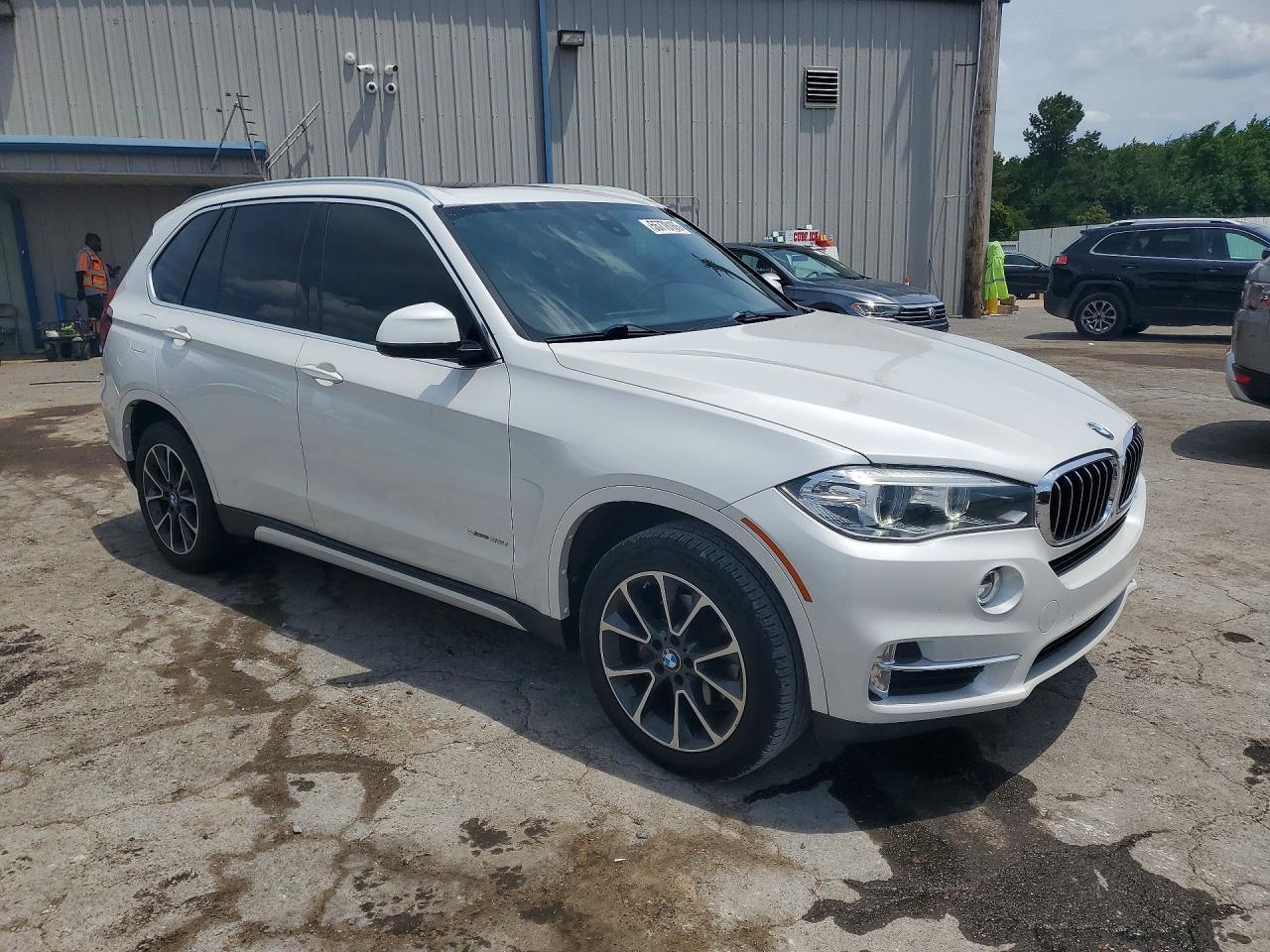 2017 BMW X5 Sdrive35I - zdjęcie 4