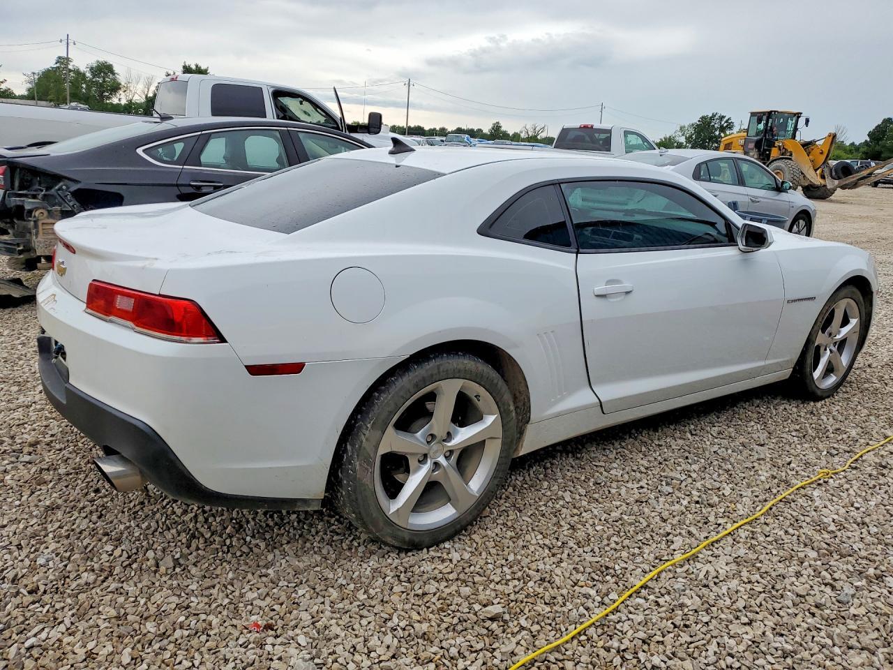 2015 Chevrolet Camaro Ls - zdjęcie 3