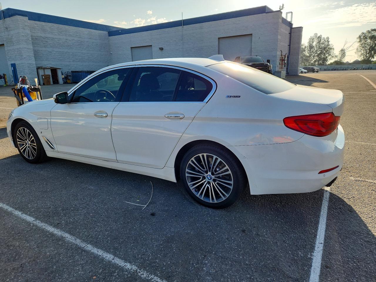 2018 BMW 530E - zdjęcie 2