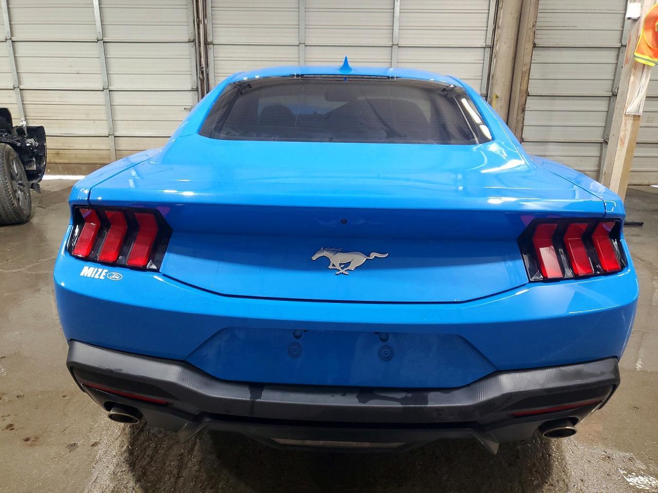 2024 Ford Mustang - zdjęcie 6