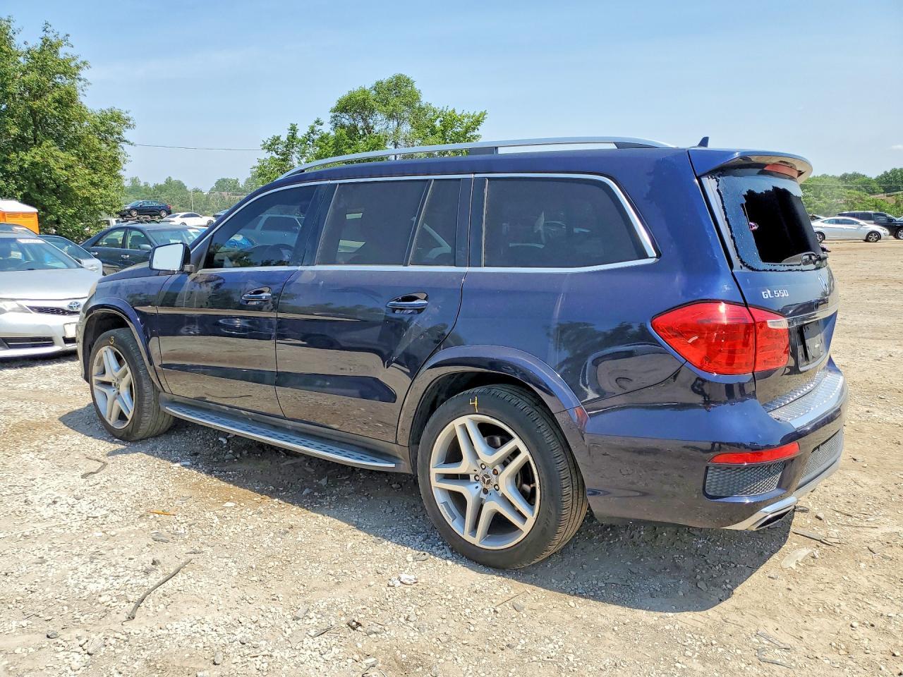 2016 Mercedes-Benz Gl 550 4Matic - zdjęcie 2