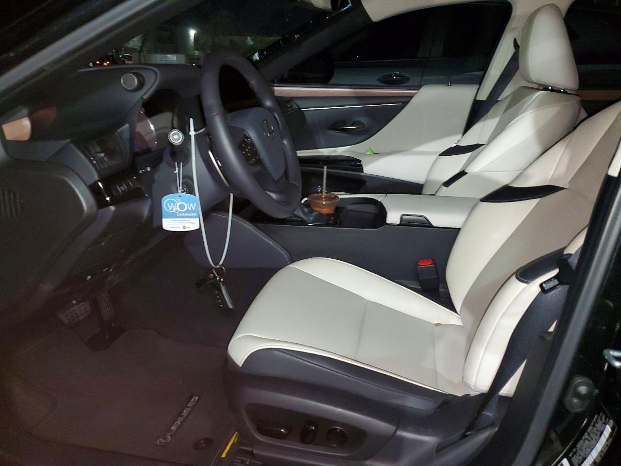 2025 Lexus Es 300H Base - zdjęcie 7