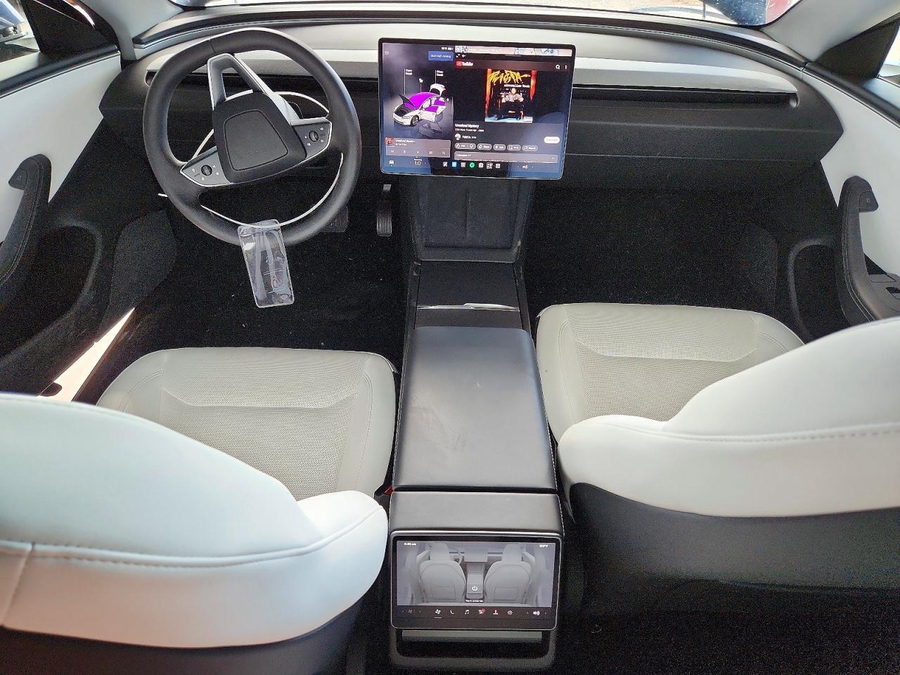 2025 Tesla Model 3 - zdjęcie 8