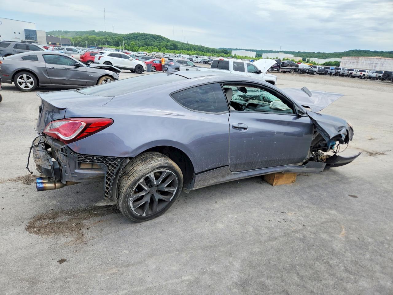 2015 Hyundai Genesis Coupe 3.8L - zdjęcie 3