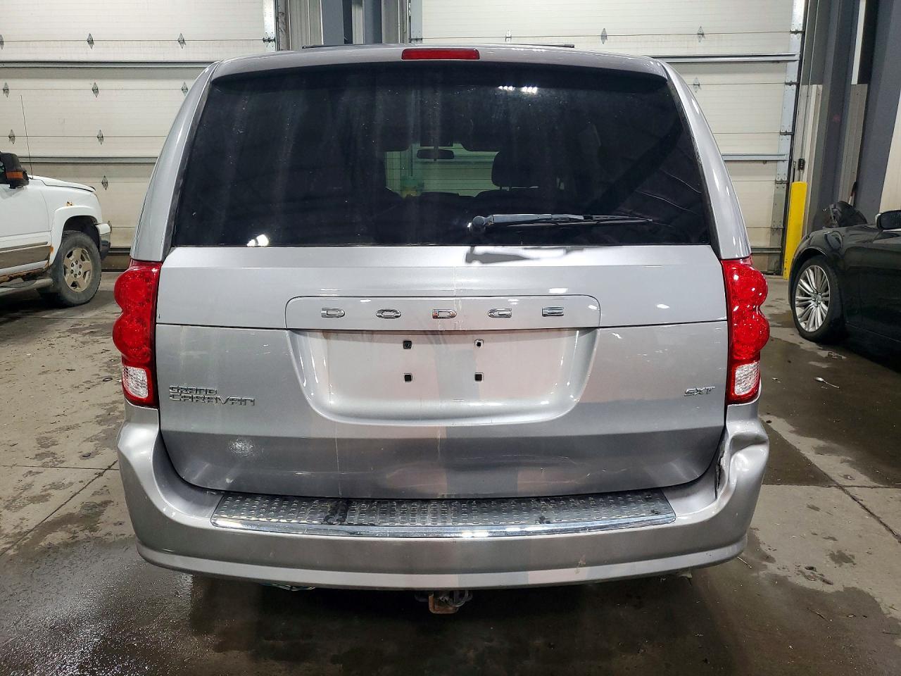 2016 Dodge Grand Caravan Sxt - zdjęcie 6
