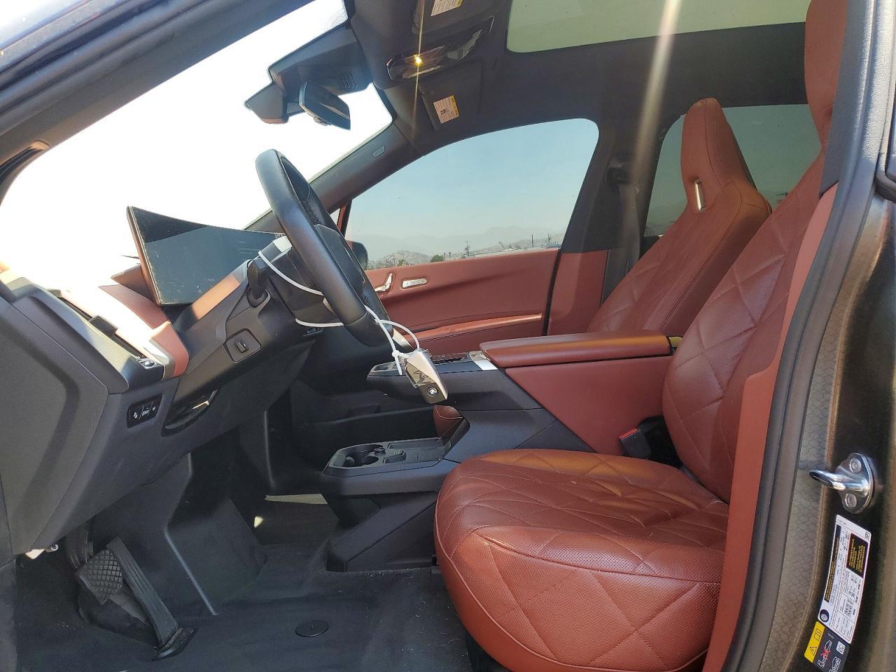 2024 BMW Ix xDrive50 - zdjęcie 7